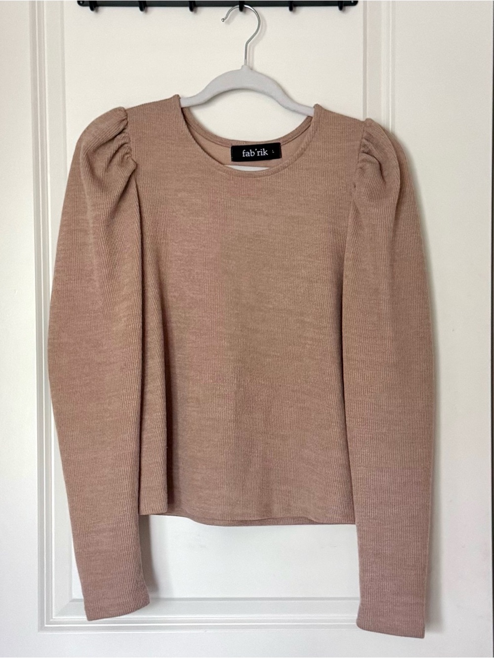 fab'rik Puff Shoulder Crewneck Sweater - Blush